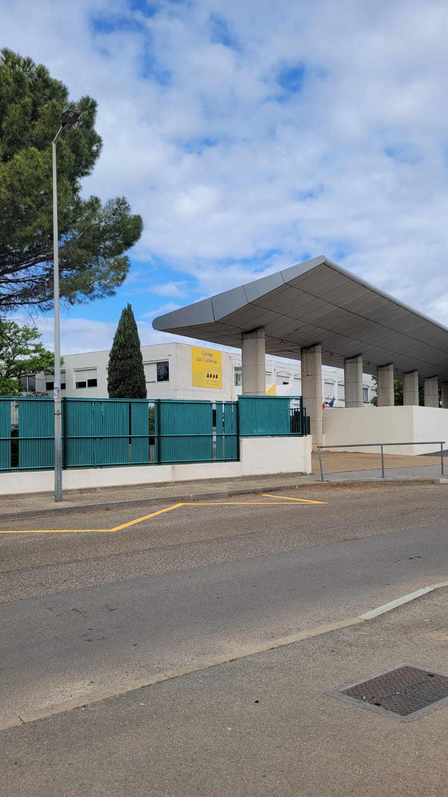 Image du collège Lou Castellas à Marguerittes