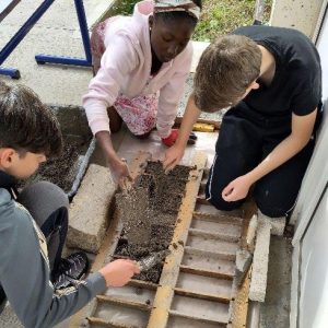 Fabrication des briques pour le four à Biochar